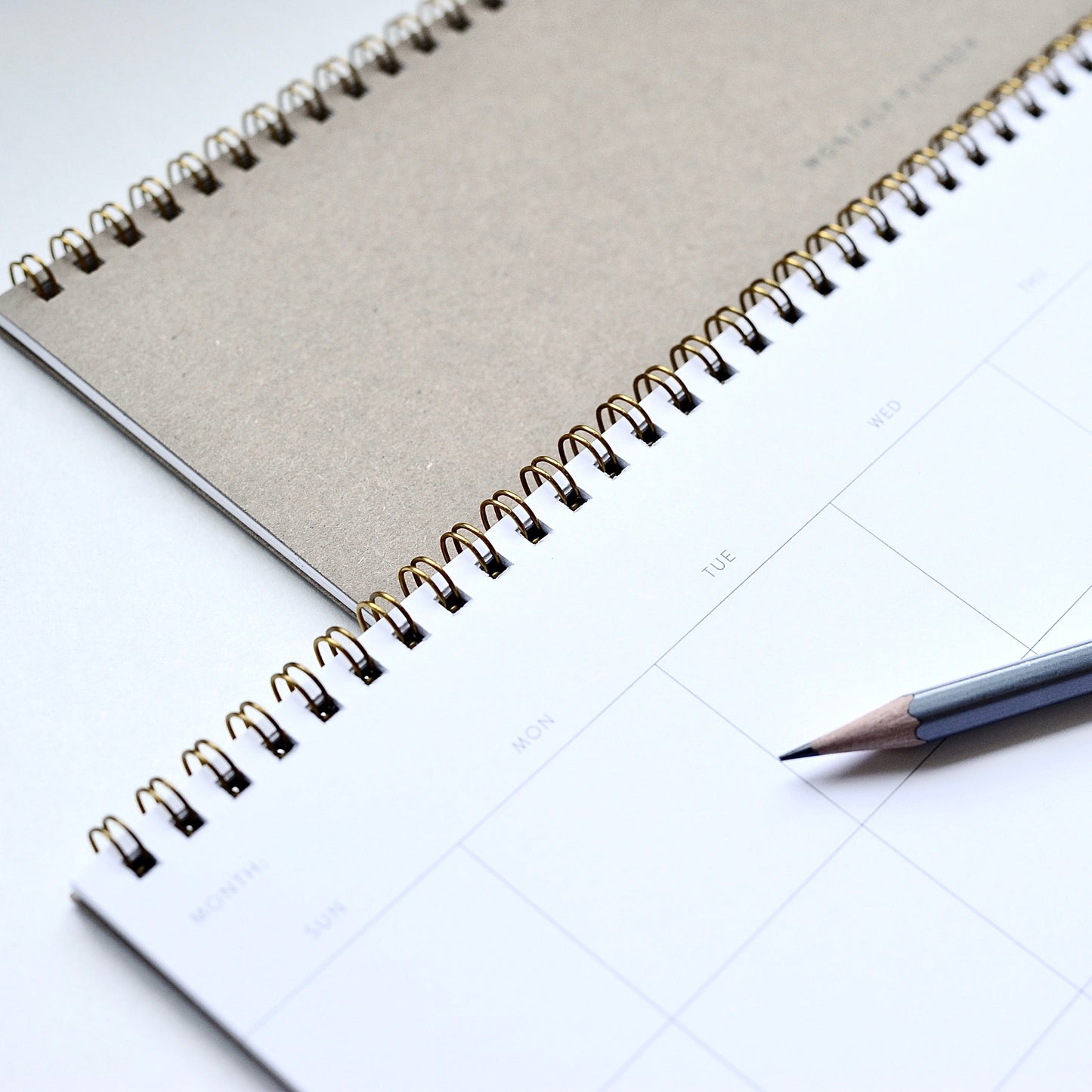 Monthly Planner Kraft - Undated Spiral Calendar