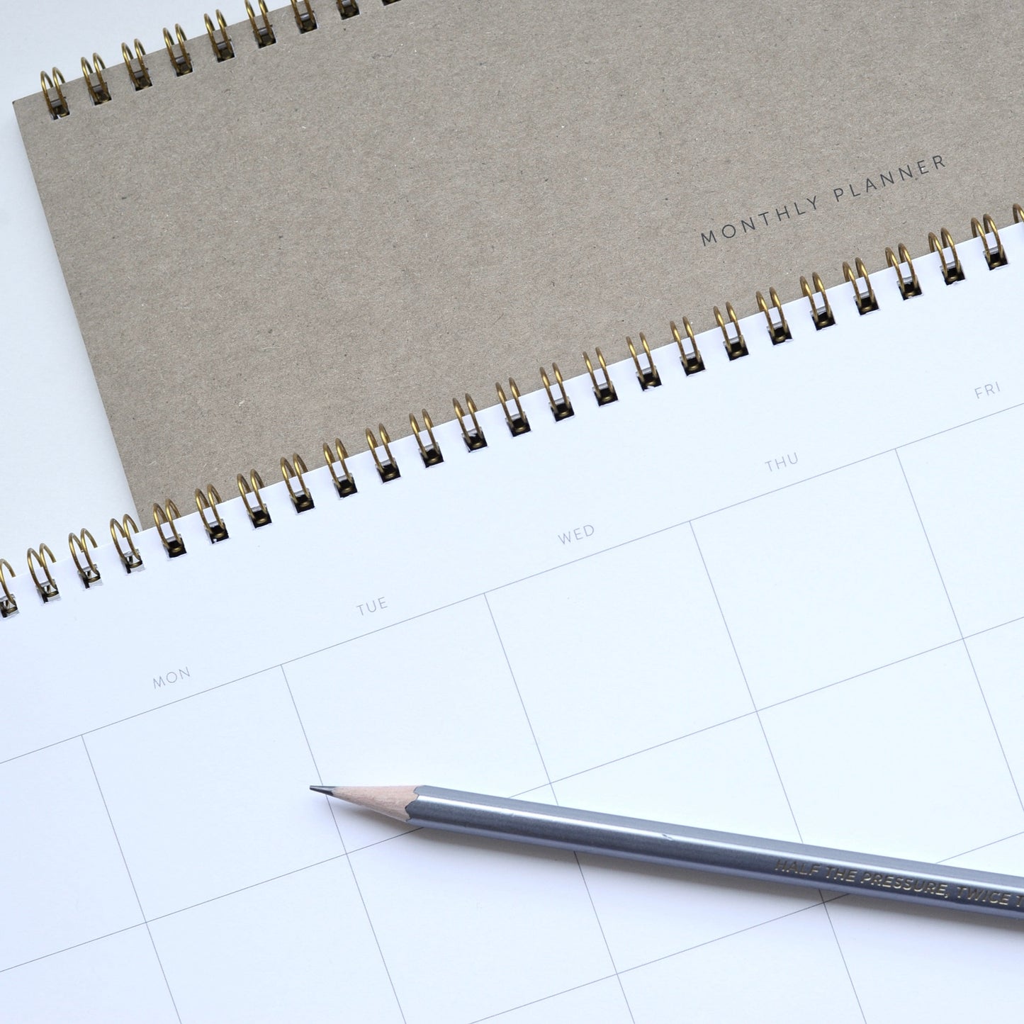 Monthly Planner Kraft - Undated Spiral Calendar