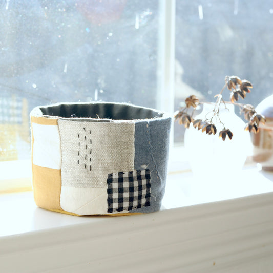 Small patchwork fabric bin