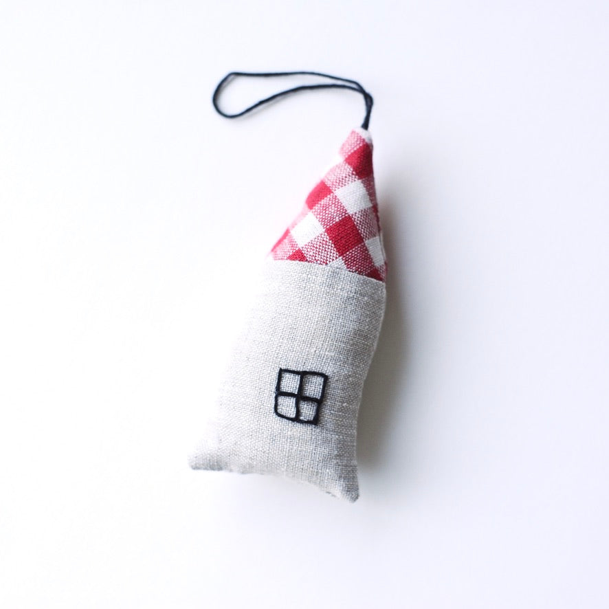 House Ornament - red check/beige