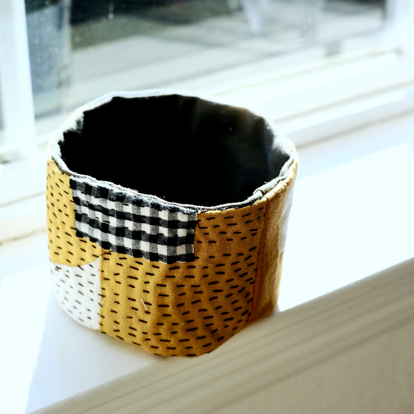 Small patchwork fabric bin